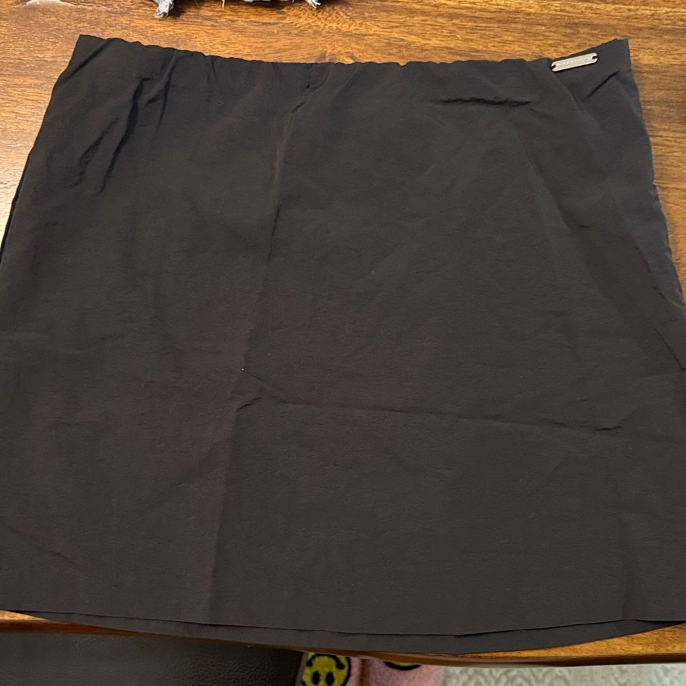 NWT Misguided nylon skirt